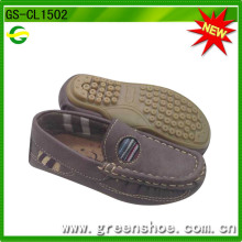 Chaussure Lofer en Chine